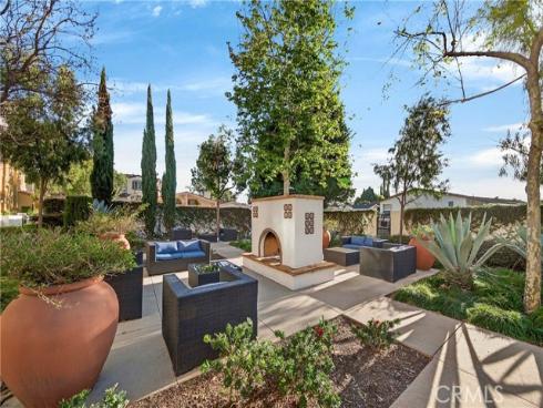 928 E Twill   Court, Anaheim, CA