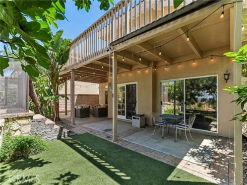 527 S Morningstar   Drive, Anaheim, CA