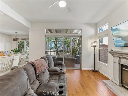527 S Morningstar   Drive, Anaheim, CA