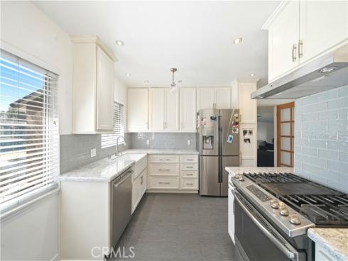 824 N Redondo E  , Anaheim, CA