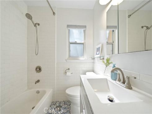 824 N Redondo E  , Anaheim, CA