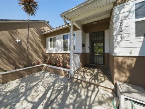 824 N Redondo E  , Anaheim, CA