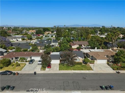 824 N Redondo E  , Anaheim, CA
