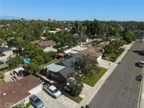 824 N Redondo E  , Anaheim, CA