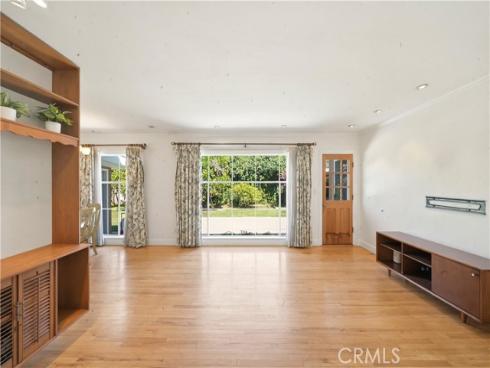 824 N Redondo E  , Anaheim, CA