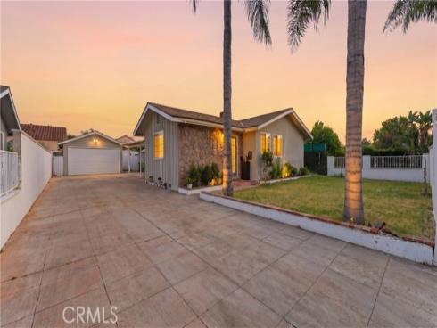 1214 N Holly , Anaheim, CA