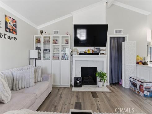 1214 N Holly , Anaheim, CA