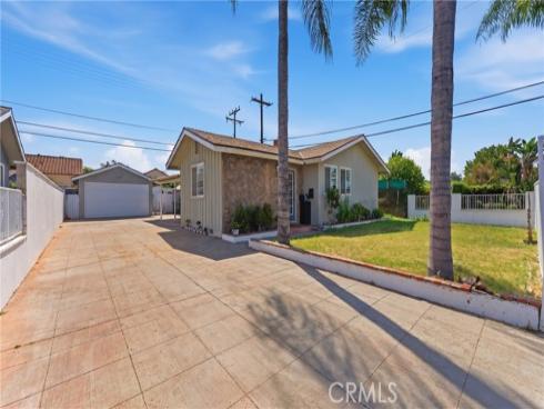 1214 N Holly , Anaheim, CA