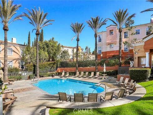 1000 S Volterra  , Anaheim, CA