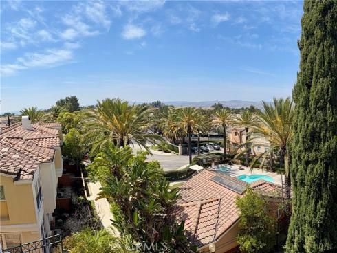 1000 S Volterra  , Anaheim, CA