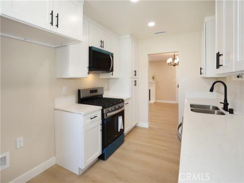1504 W Kimberly   Avenue, Anaheim, CA