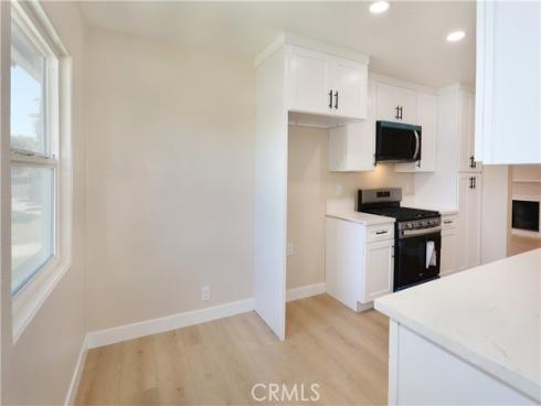 1504 W Kimberly   Avenue, Anaheim, CA