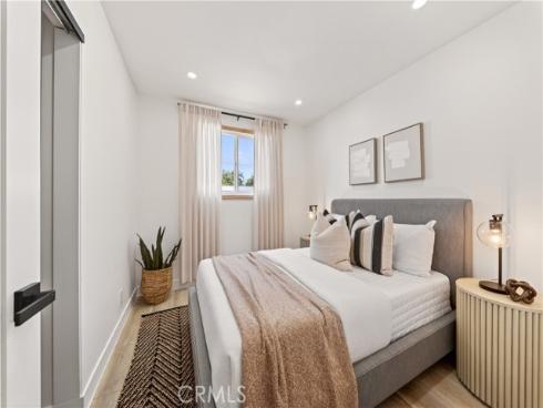 11502  Moen  , Anaheim, CA