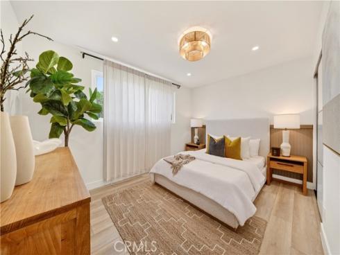11502  Moen  , Anaheim, CA
