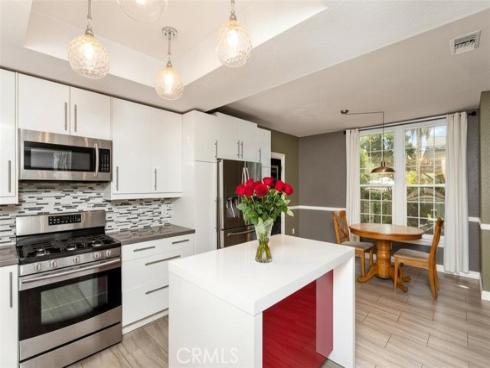 402 S Olive , Anaheim, CA