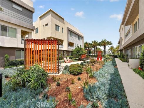 1892 S Westside 66 Drive, Anaheim, CA