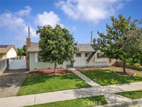 1331 E Banyan , Anaheim, CA
