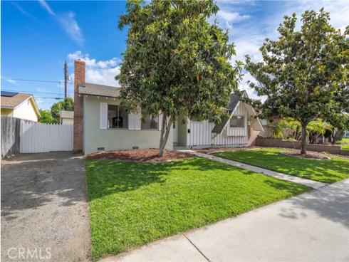 1331 E Banyan , Anaheim, CA
