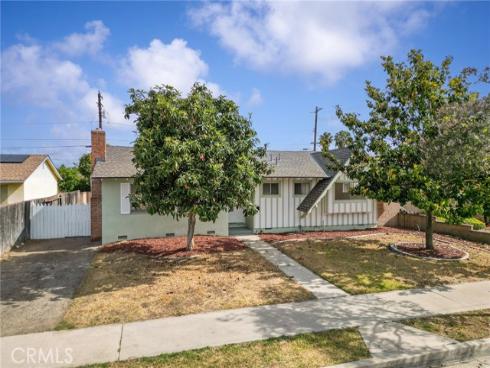 1331 E Banyan , Anaheim, CA
