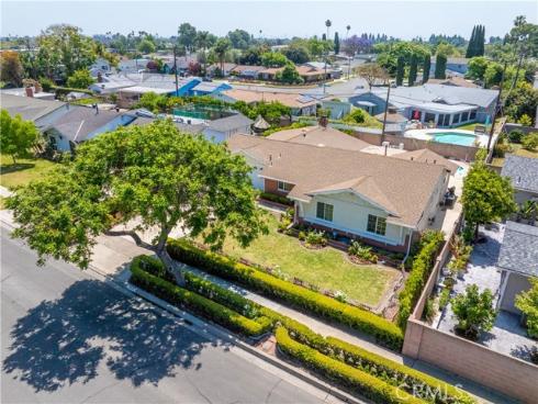 2056 W Random  , Anaheim, CA