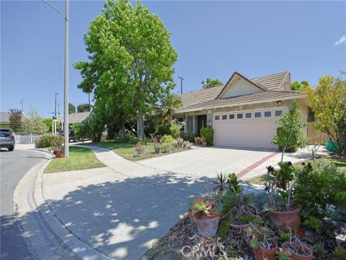 990 S Siet   Place, Anaheim, CA