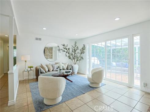 990 S Siet   Place, Anaheim, CA