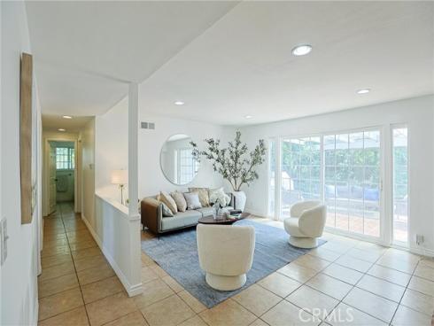 990 S Siet   Place, Anaheim, CA