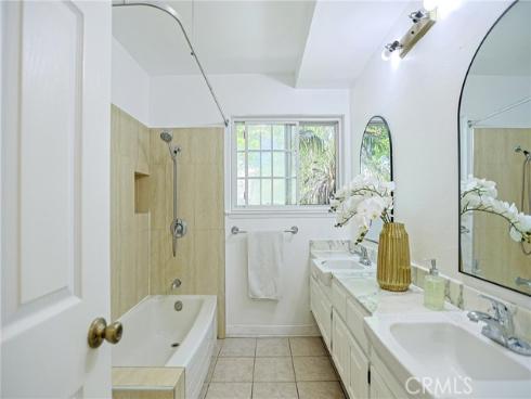 990 S Siet   Place, Anaheim, CA