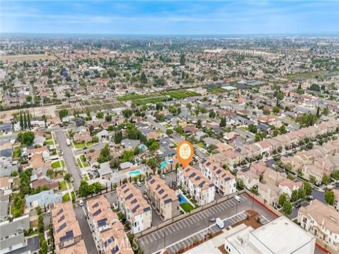 271 N Magnolia  5  Avenue, Anaheim, CA