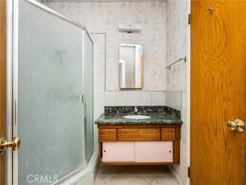 1830 W Chalet Avenue, Anaheim, CA