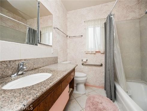1830 W Chalet Avenue, Anaheim, CA