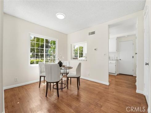 1836 W Falmouth Avenue 11 , Anaheim, CA