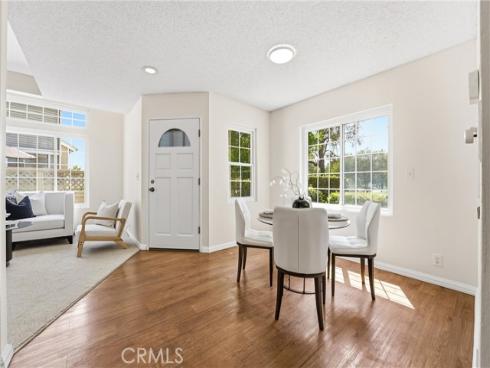 1836 W Falmouth Avenue 11 , Anaheim, CA