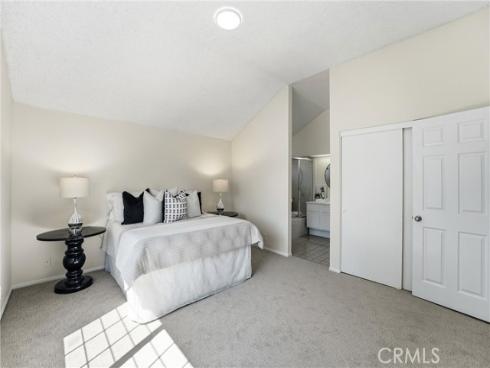 1836 W Falmouth Avenue 11 , Anaheim, CA