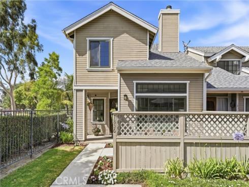 1836 W Falmouth Avenue 11 , Anaheim, CA