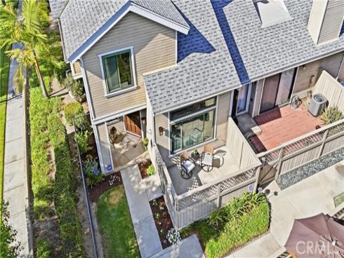 1836 W Falmouth Avenue 11 , Anaheim, CA