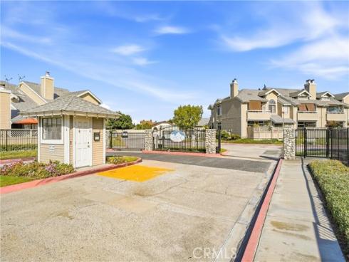 1836 W Falmouth Avenue 11 , Anaheim, CA