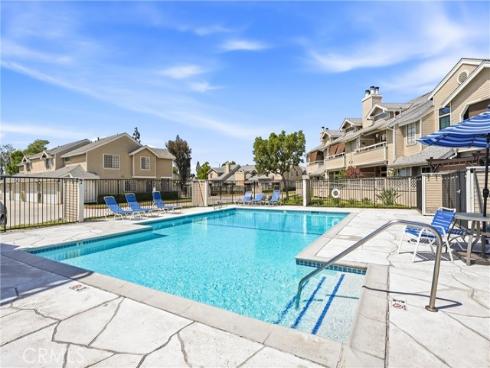 1836 W Falmouth Avenue 11 , Anaheim, CA