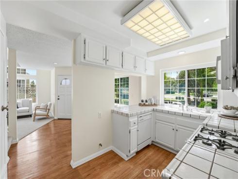 1836 W W Falmouth Avenue 11 , Anaheim, CA