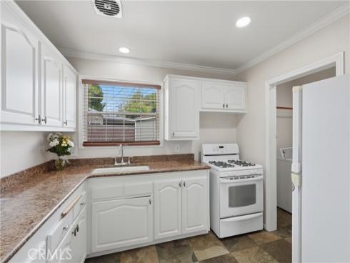 1025 N Modena , Anaheim, CA
