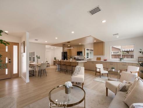 2871 W Tyler Avenue, Anaheim, CA