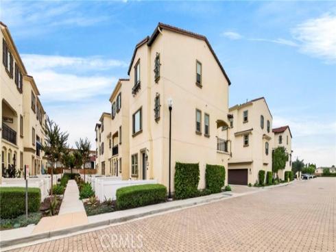 2242 W Anacasa , Anaheim, CA