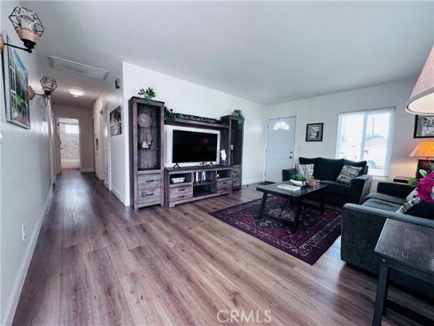 1001 N Hanover , Anaheim, CA