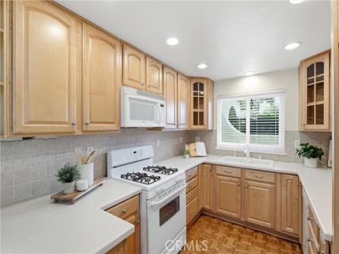 1955 W Bayshore , Anaheim, CA