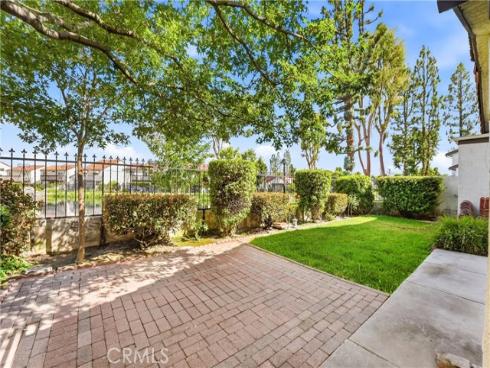 1955 W Bayshore , Anaheim, CA