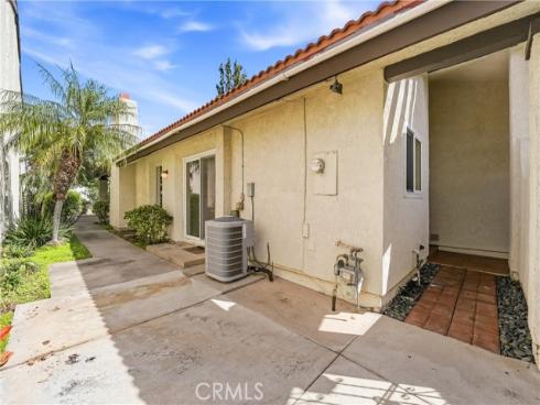 1955 W Bayshore , Anaheim, CA