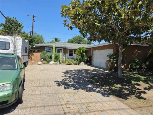 1345 E Romneya , Anaheim, CA