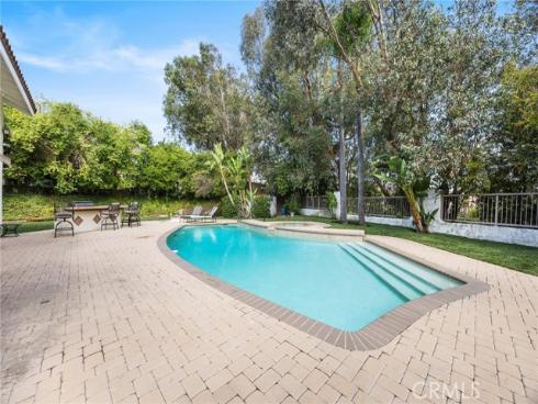 5421 E Willowick Circle, Anaheim, CA