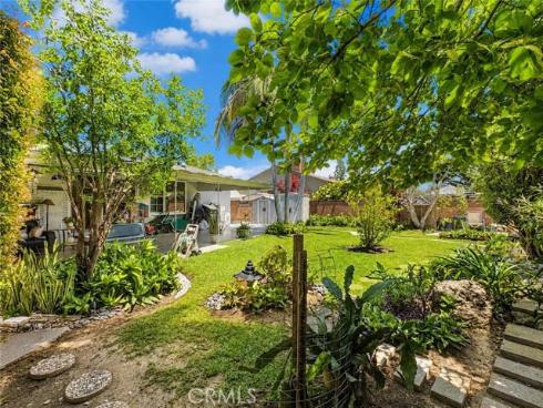 1450 W Wedgewood Drive, Anaheim, CA