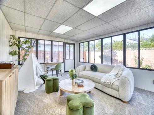 324 N La Reina Street, Anaheim, CA